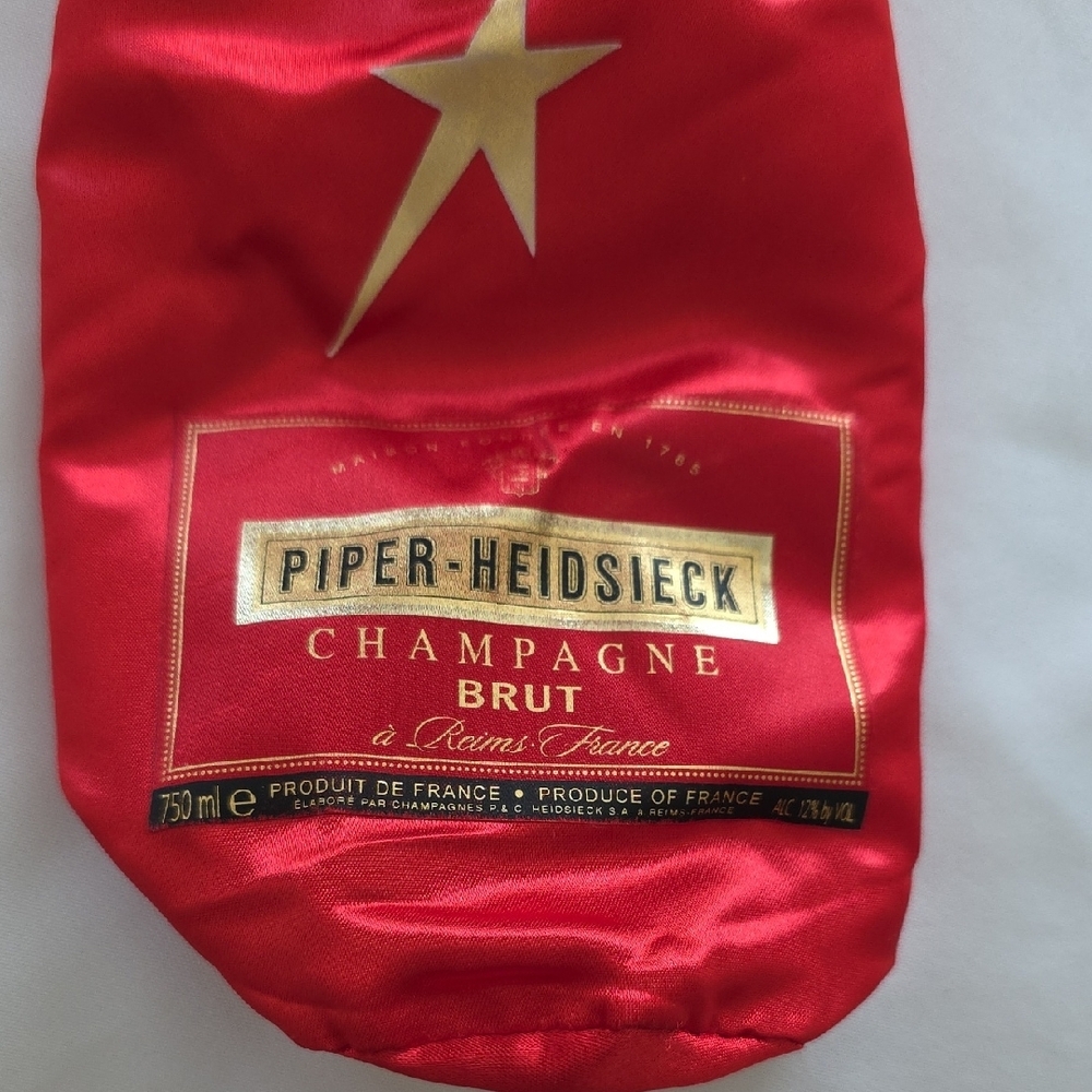 Piper-Heidsieck Champagne Bottle Cover - Picture 6 of 9